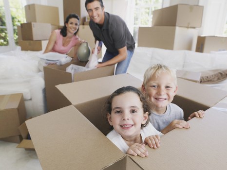 Local Kalamunda removalist assisting with moving logistics